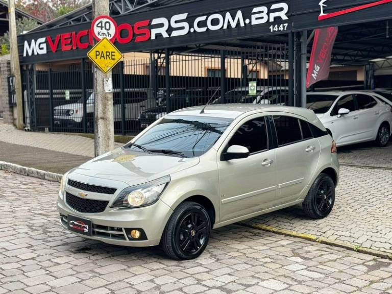 CHEVROLET - AGILE - 2011/2011 - Bege - R$ 34.900,00