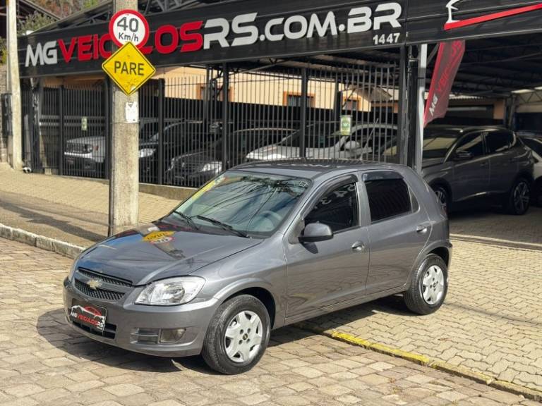 CHEVROLET - CELTA - 2012/2012 - Cinza - R$ 29.900,00