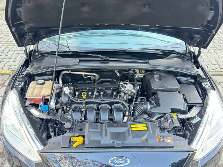 FORD - FOCUS - 2018/2018 - Preta - R$ 59.900,00