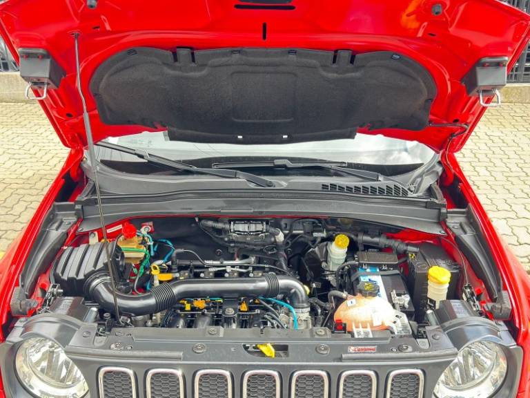 JEEP - RENEGADE - 2015/2016 - Vermelha - R$ 69.500,00