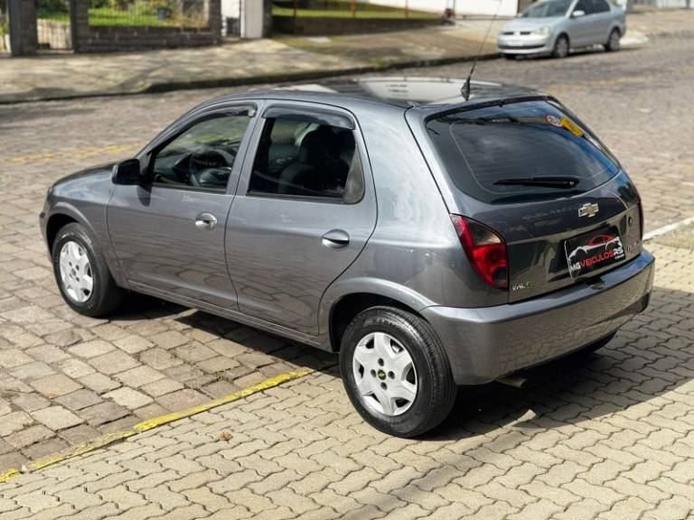 CHEVROLET - CELTA - 2012/2012 - Cinza - R$ 29.900,00