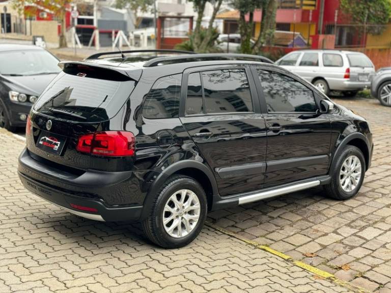 VOLKSWAGEN - SPACE CROSS - 2014/2014 - Preta - R$ 54.900,00