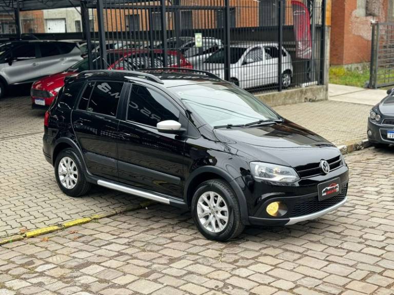 VOLKSWAGEN - SPACE CROSS - 2014/2014 - Preta - R$ 54.900,00