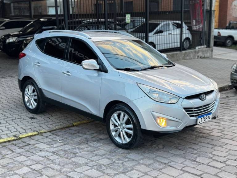 HYUNDAI - IX35 - 2013/2013 - Prata - R$ 67.900,00