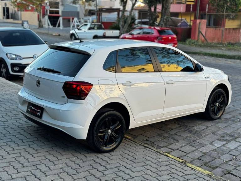 VOLKSWAGEN - POLO - 2018/2018 - Branca - R$ 67.900,00