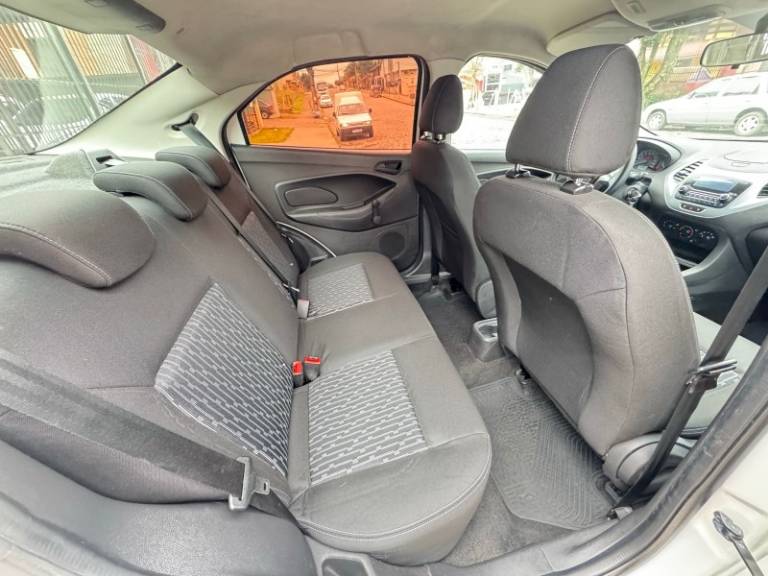FORD - KA + - 2019/2019 - Branca - R$ 52.900,00