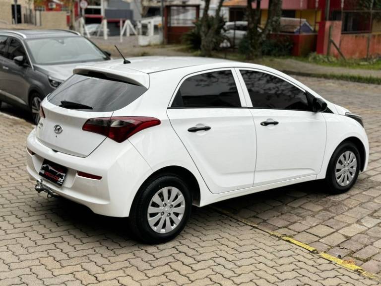 HYUNDAI - HB20 - 2019/2019 - Branca - R$ 53.900,00