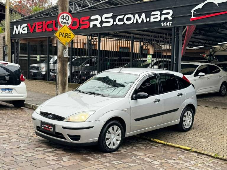 FORD - FOCUS - 2007/2007 - Prata - Sob Consulta