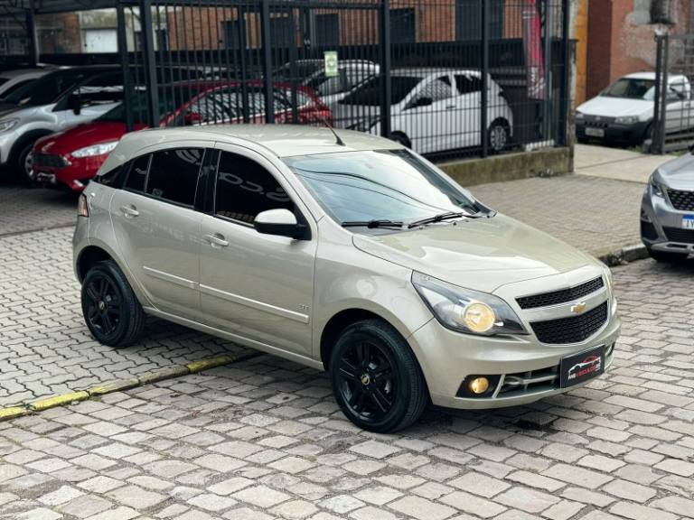 CHEVROLET - AGILE - 2011/2011 - Bege - R$ 34.900,00