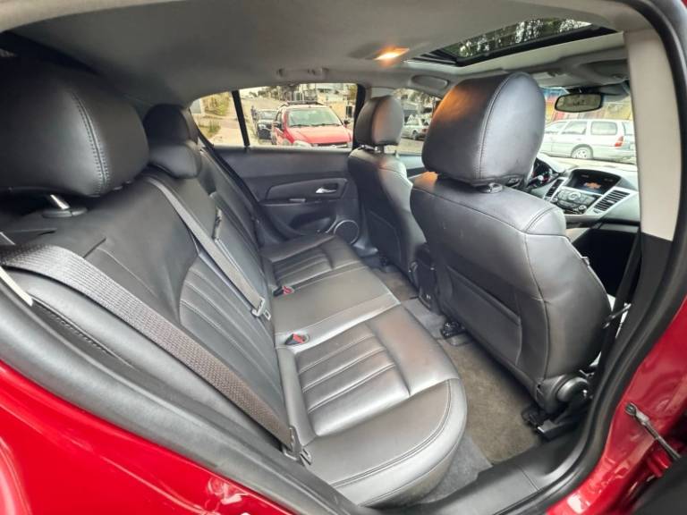CHEVROLET - CRUZE - 2012/2012 - Vermelha - R$ 60.900,00