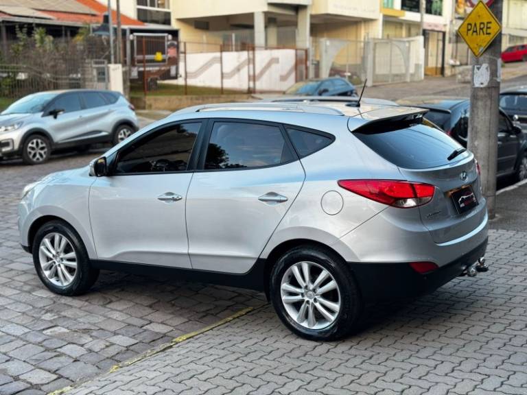 HYUNDAI - IX35 - 2013/2013 - Prata - R$ 67.900,00