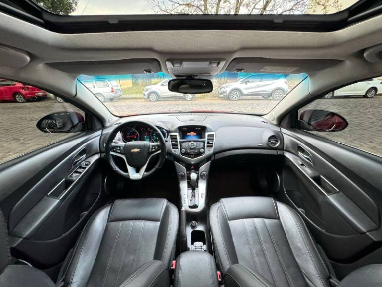 CHEVROLET - CRUZE - 2012/2012 - Vermelha - R$ 60.900,00